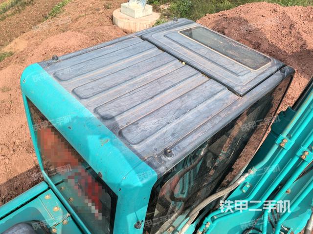 駕駛室頂部俯視(上車部件) 駕駛室頂部俯視(上車部件)