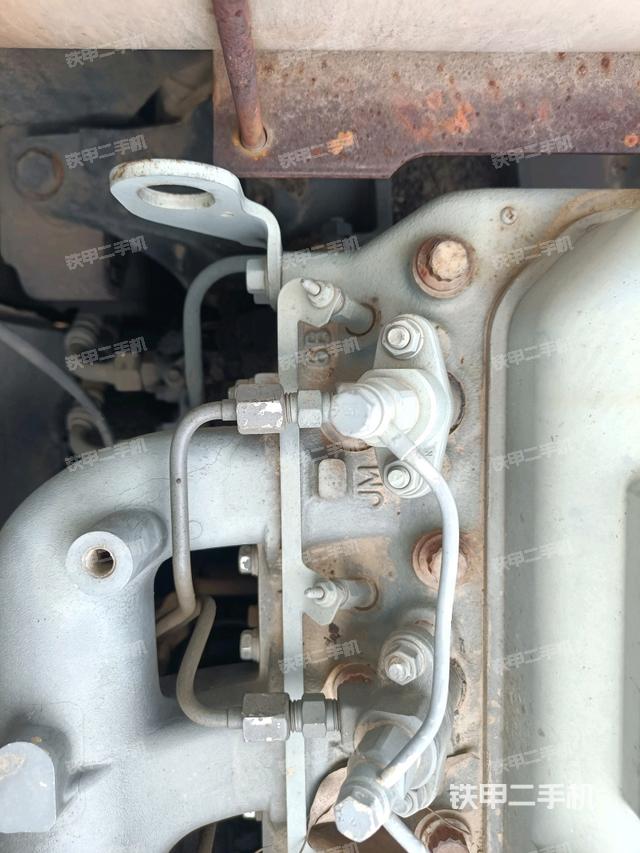 氣門室蓋螺絲特寫（上車部件）