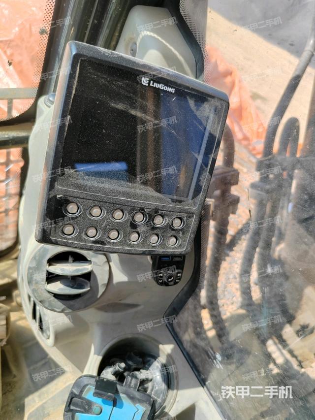 顯示屏?（駕駛室部分）