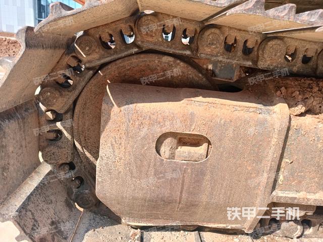 左驅(qū)動(dòng)輪（行走機(jī)構(gòu)）