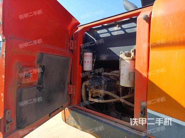 液壓泵室（大件艙室）