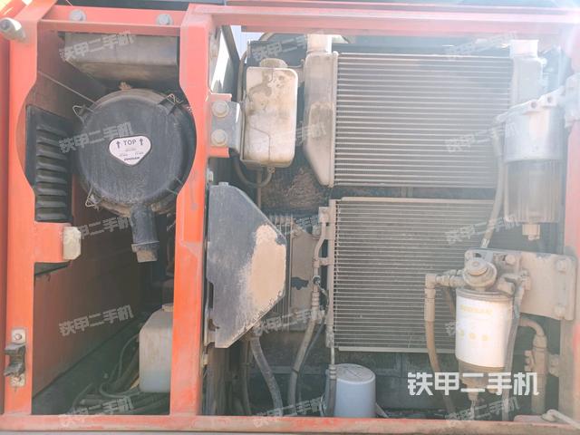 散熱器正面（大件艙室）