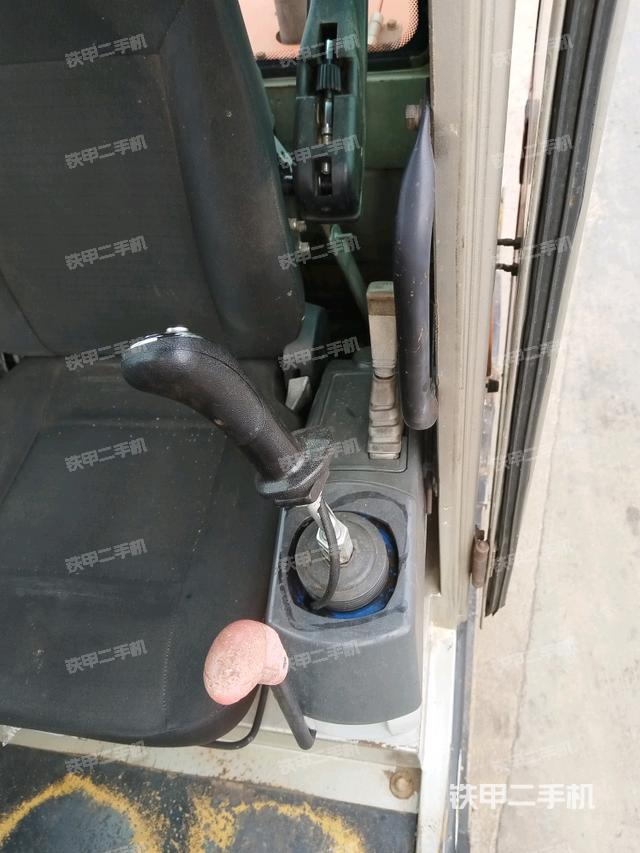 座椅后部（駕駛室部分）