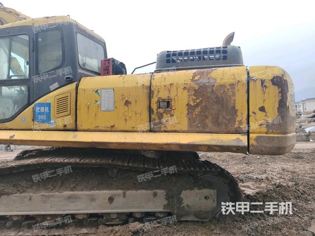 后窗玻璃角標(biāo)（駕駛室部分）