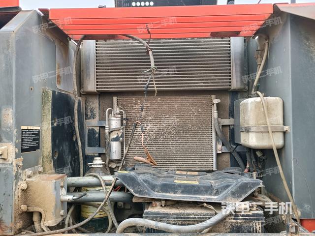 散熱器正面（大件艙室）