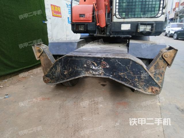 鏟斗右后整體（工作和回轉(zhuǎn)裝置）