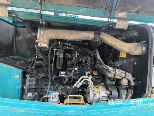 發(fā)動(dòng)機(jī)室(上車部件) 發(fā)動(dòng)機(jī)室(上車部件)