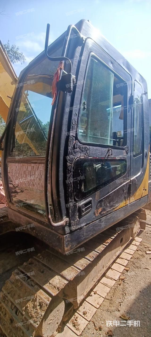 ?駕駛室正側(cè)（駕駛室部分）