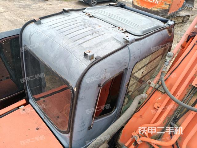 駕駛室頂部俯視（上車部件）