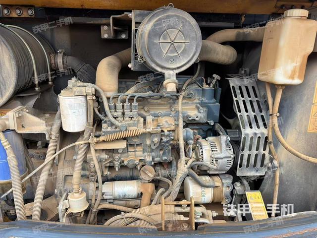 發(fā)動(dòng)機(jī)整體俯視（整機(jī)外觀）