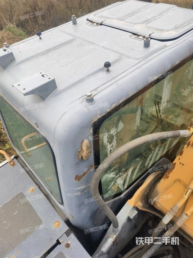 駕駛室頂部（整機(jī)外觀）