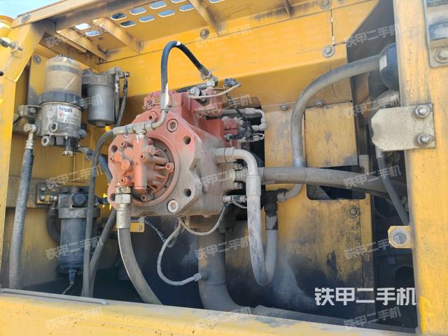 電瓶（大件艙室）