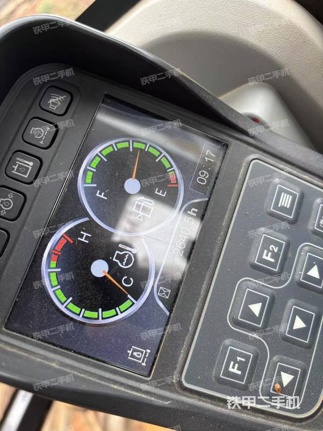 駕駛室整體（整機(jī)外觀）