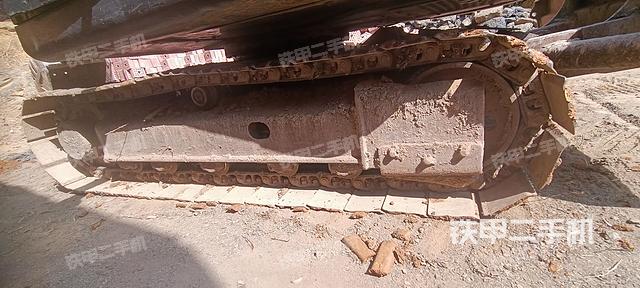 右側(cè)履帶整體?（行走機(jī)構(gòu)）