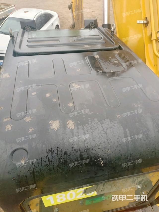 駕駛室頂部俯視（上車部件）