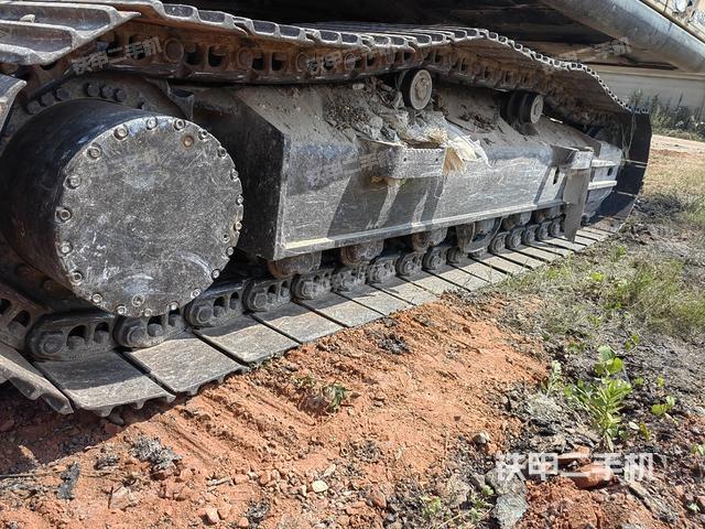 單側(cè)履帶整體（整機外觀）