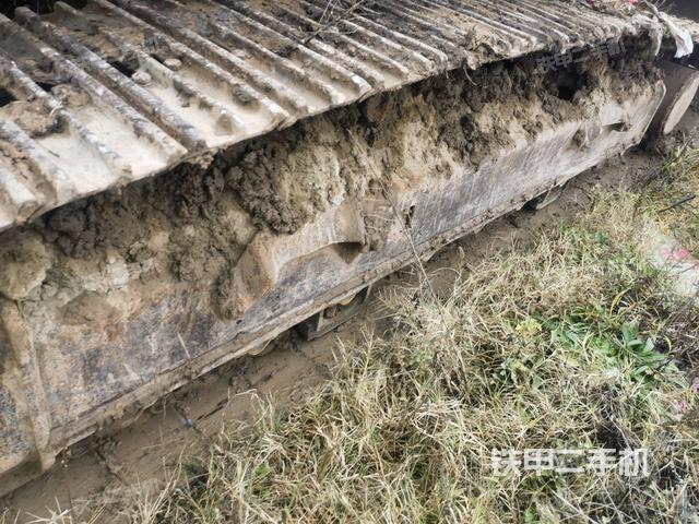 單側(cè)履帶整體（整機(jī)外觀）