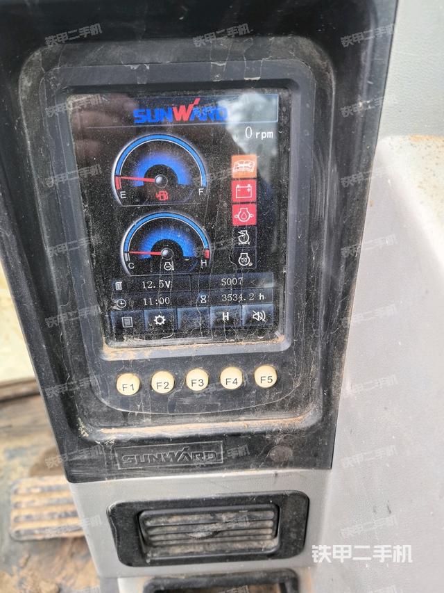 顯示屏?(駕駛室部分) 顯示屏?(駕駛室部分)