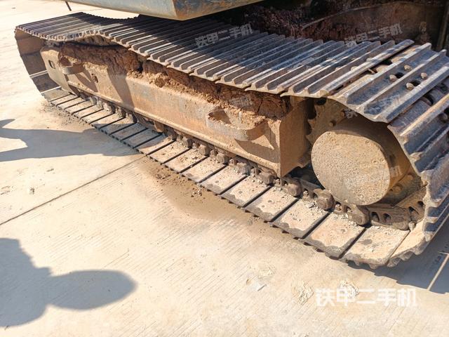 左側(cè)履帶整體?（行走機(jī)構(gòu)）