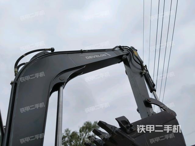 大臂整體?右側(cè)（工作和回轉(zhuǎn)裝置）