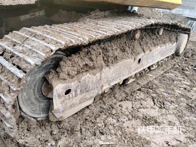 右側(cè)履帶整體（行走機(jī)構(gòu)）