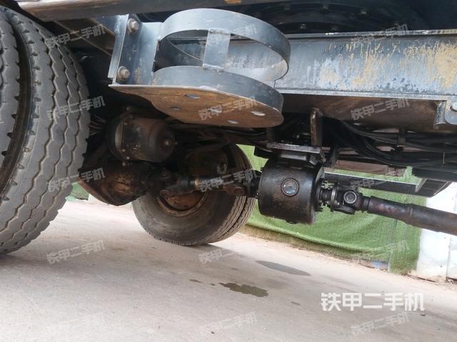 右側(cè)履帶整體?（行走機(jī)構(gòu)）