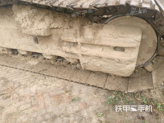 左驅(qū)動輪（行走機(jī)構(gòu)）