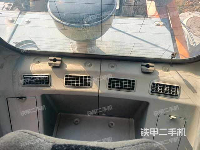 座椅后部（駕駛室部分）