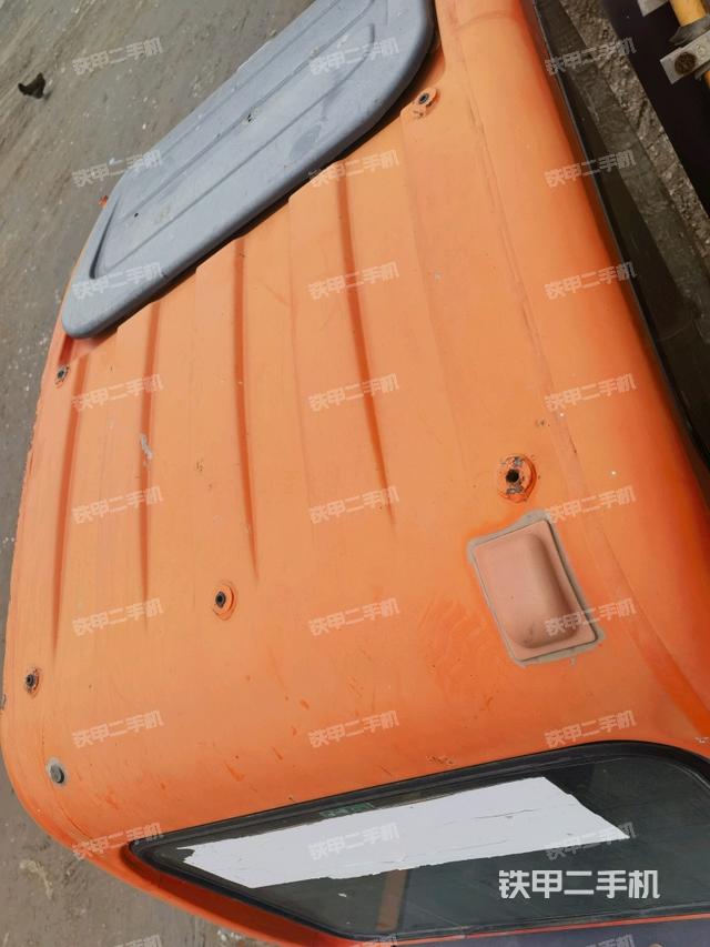 駕駛室頂部俯視(上車部件) 駕駛室頂部俯視(上車部件)