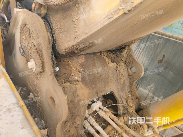 大臂根部?斜視(工作和回轉(zhuǎn)裝置) 大臂根部?斜視(工作和回轉(zhuǎn)裝置)