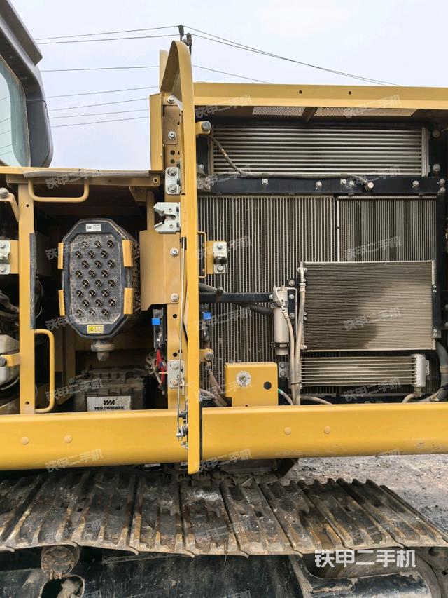 散熱器正面（大件艙室）