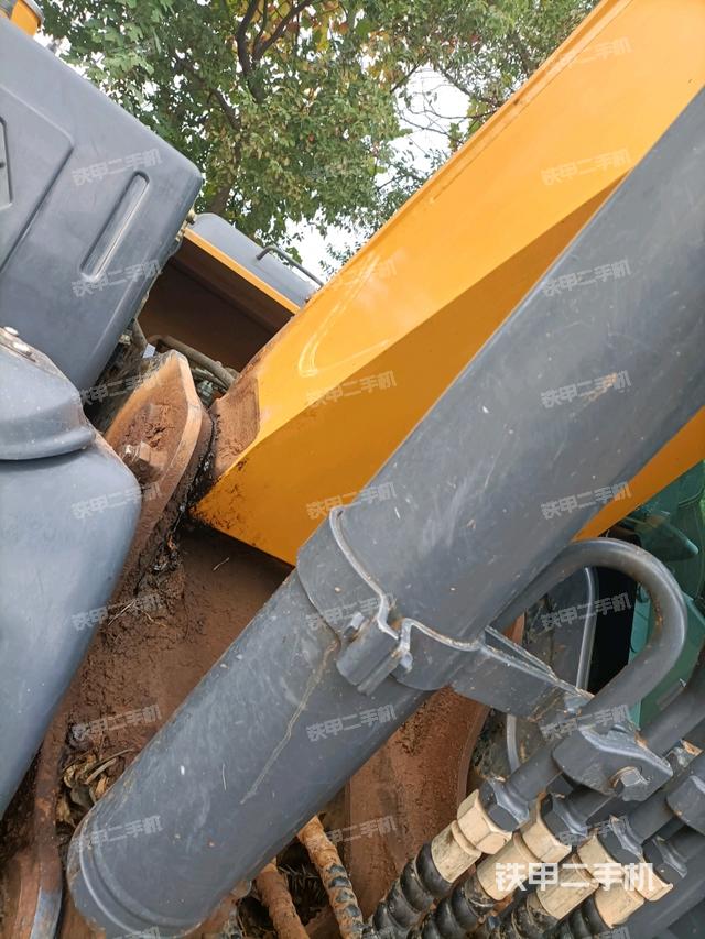 大臂根部?斜視（工作和回轉(zhuǎn)裝置）