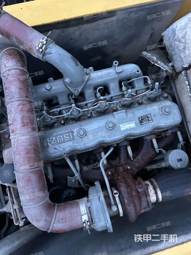 發(fā)動(dòng)機(jī)室（上車部件）