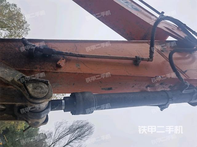 大臂油缸整體?豎拍(工作和回轉(zhuǎn)裝置) 大臂油缸整體?豎拍(工作和回轉(zhuǎn)裝置)