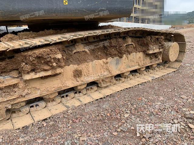 單側(cè)履帶整體（整機(jī)外觀）