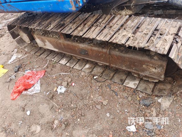 左側(cè)履帶整體?（行走機(jī)構(gòu)）