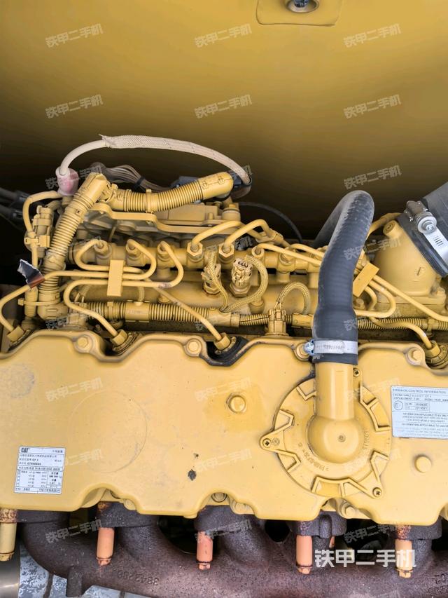 氣門室蓋螺絲特寫（上車部件）