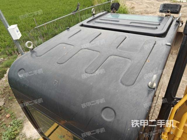 駕駛室頂部俯視（上車(chē)部件）