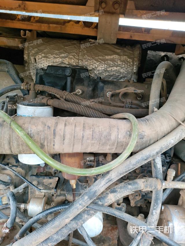 發(fā)動(dòng)機(jī)室（上車部件）