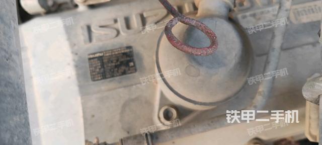 回轉(zhuǎn)馬達(dá)和主控閥（整機(jī)外觀）