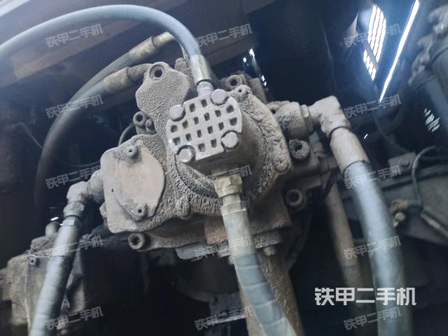 液壓泵斜45?左(大件艙室) 液壓泵斜45?左(大件艙室)