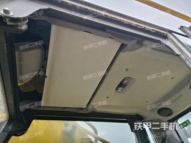 頂棚整體(駕駛室部分) 頂棚整體(駕駛室部分)