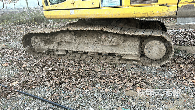 單側(cè)履帶整體（整機(jī)外觀(guān)）