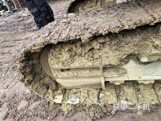 左側(cè)行走馬達(dá)蓋板（行走機(jī)構(gòu)）