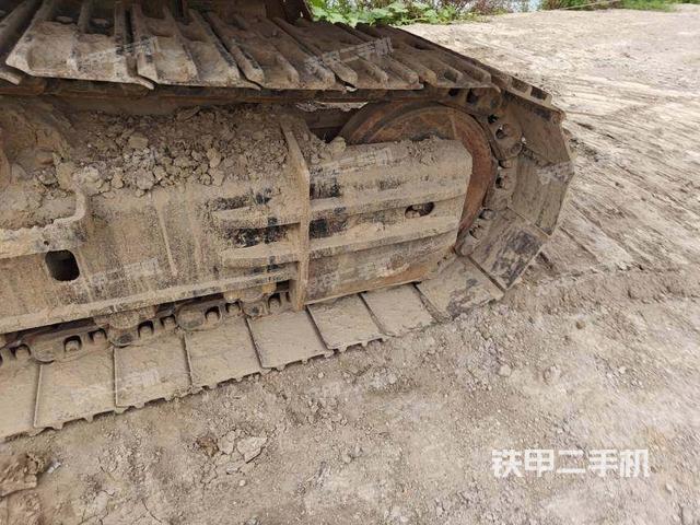 左驅(qū)動(dòng)輪（行走機(jī)構(gòu)）