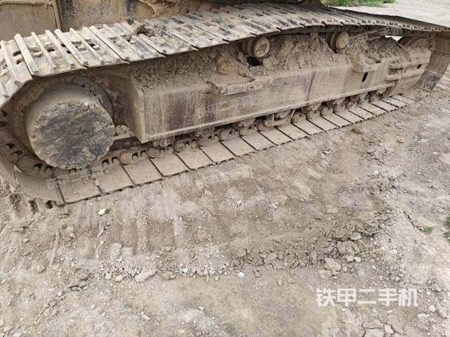 左側(cè)履帶整體?（行走機(jī)構(gòu)）