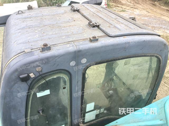 駕駛室頂部俯視(上車部件) 駕駛室頂部俯視(上車部件)