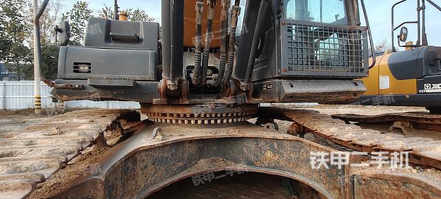 大臂根部?斜視（工作和回轉(zhuǎn)裝置）