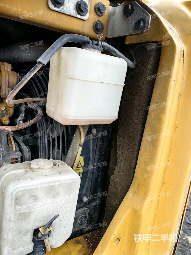 水箱+風(fēng)扇特寫(上車部件) 水箱+風(fēng)扇特寫(上車部件)