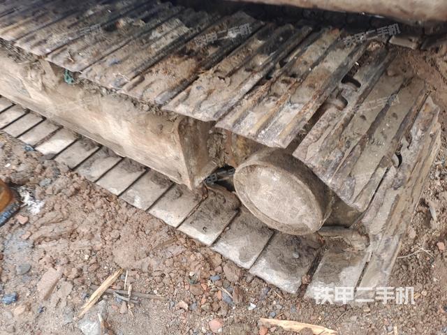 右導(dǎo)向輪（行走機(jī)構(gòu)）